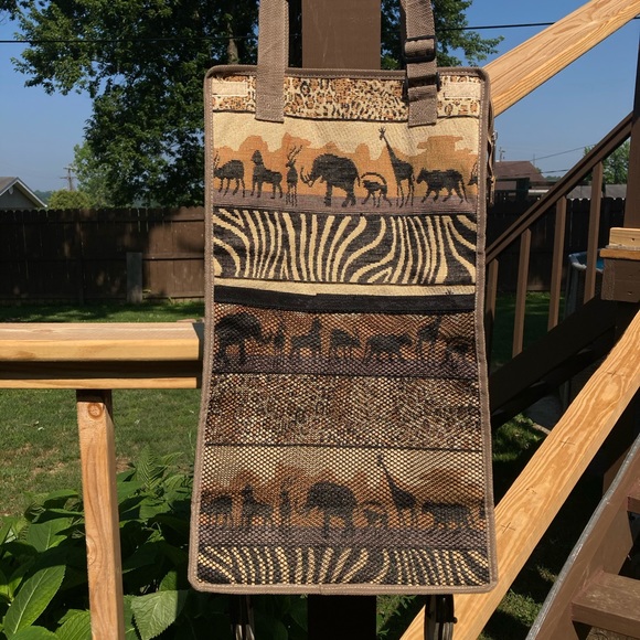 Yuhang Collapsible Safari Bag w/ Wheels - Picture 2 of 7